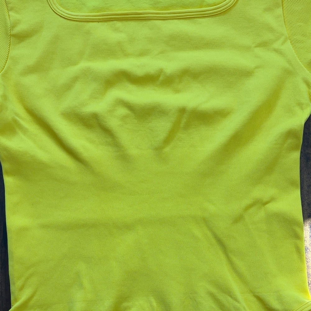 OQQ Yellow Short Sleeve Bodysuit Medium Compression XL - Picture 3 of 6